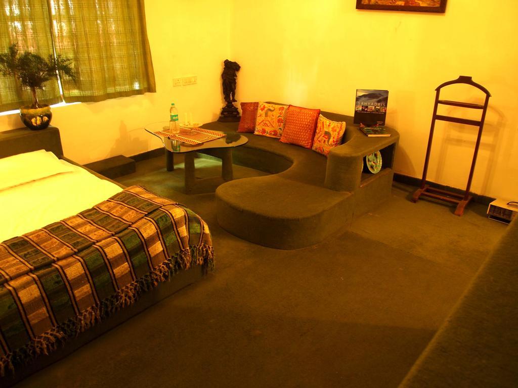 The Red House Bed & Breakfast Ooty Cameră foto